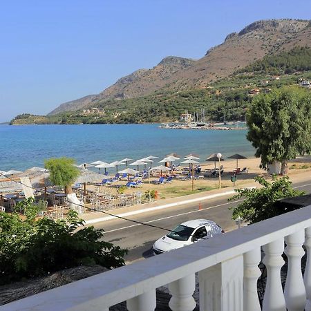 Chrispy Apartments Sívota Стая снимка