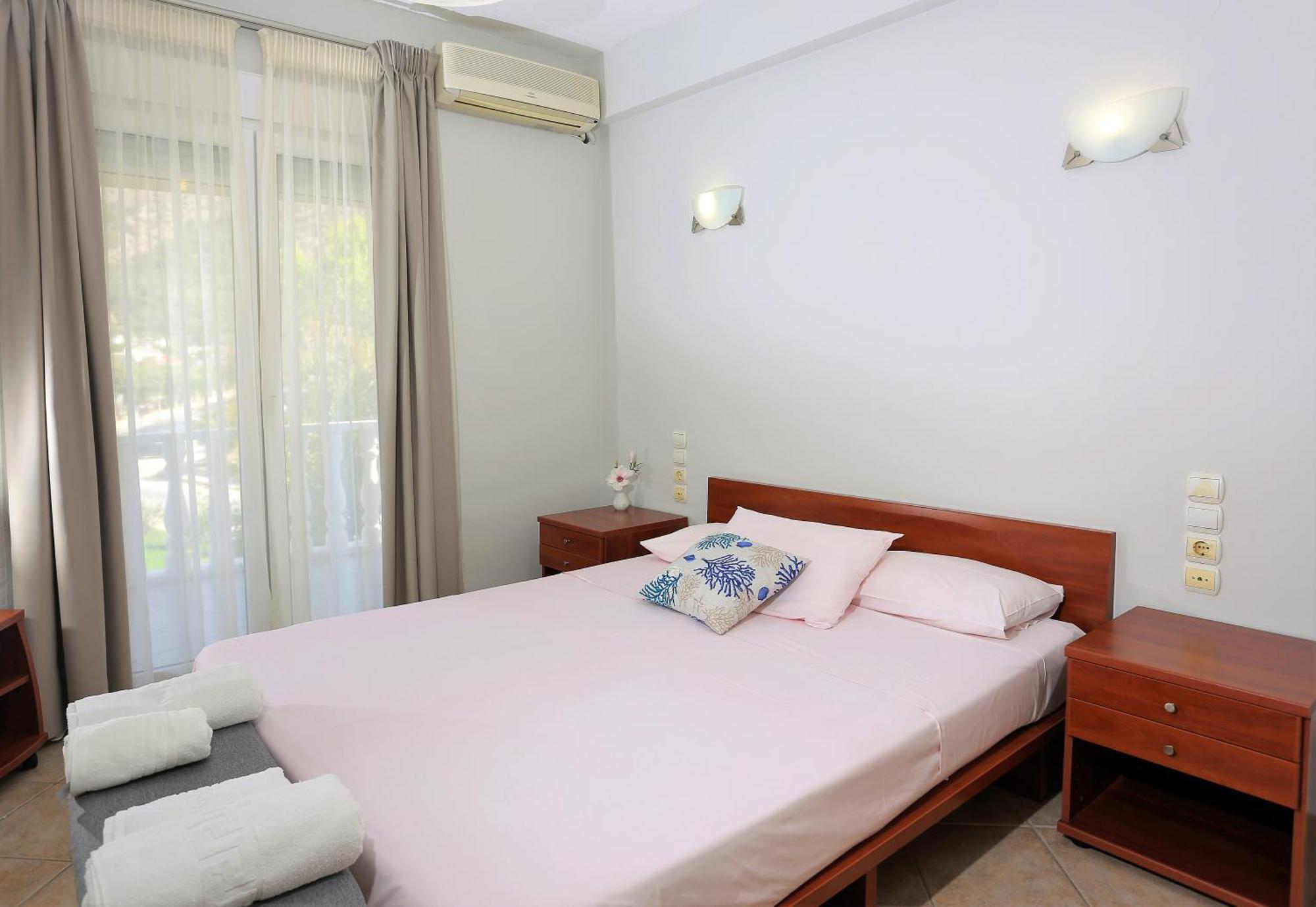 Chrispy Apartments Sívota Стая снимка